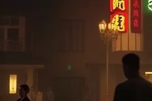 蓝色港湾剧照,黄昏码头上的集装箱与起吊机